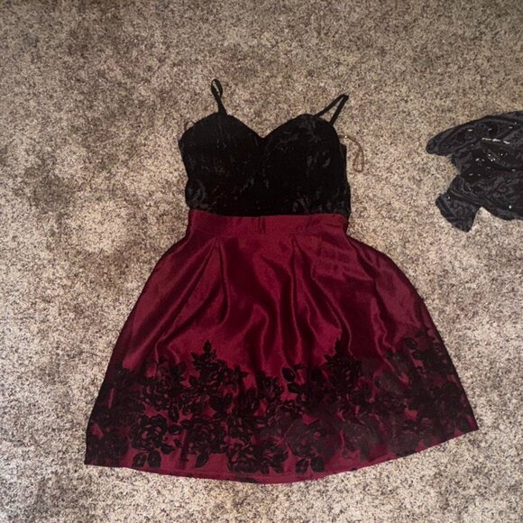 Charlotte Russe Women's Burgundy and Black Dress - Picture 1 of 3